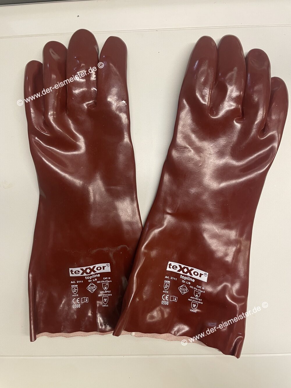 Chemikalien-Schutzhandschuhe für die Entölung – Gesamtansicht